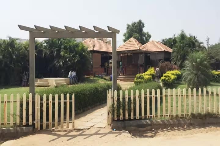 SRS First Grade College campus in Chitradurga, Karnataka, India — photo 4