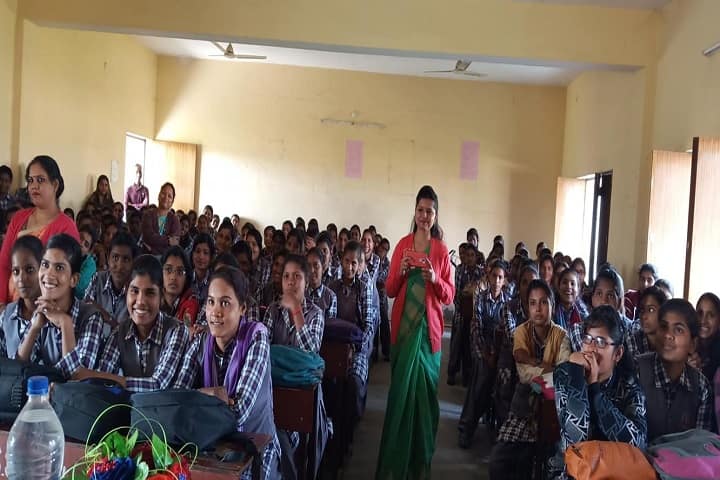 Shri Dunnu Ram Mahila Mahavidyalaya campus in Varanasi, Uttar Pradesh, India — photo 1