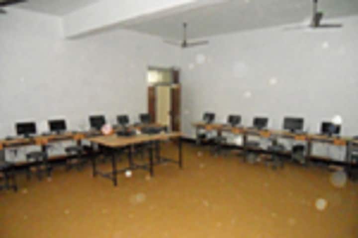 Shri Baldev Singh Bhalesultan PG College campus in Sultanpur, Uttar Pradesh, India — photo 2