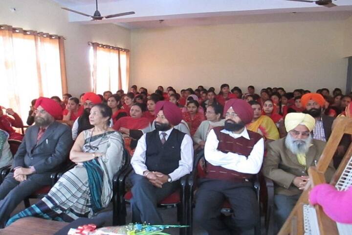 Guru Nanak Khalsa College campus in Ludhiana, Punjab, India — photo 4