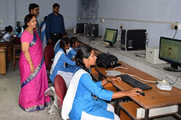 Keshav Prasad Mishra Rajkiya Mahila Mahavidyala campus in Bhadohi, Uttar Pradesh, India — photo 2