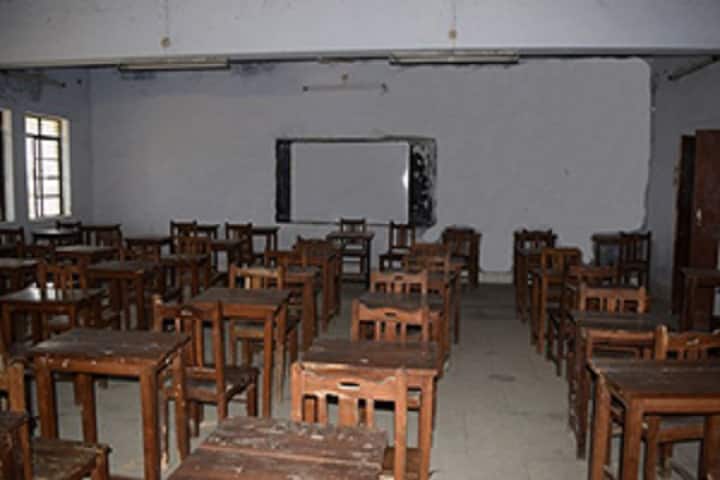 Keshav Prasad Mishra Rajkiya Mahila Mahavidyala campus in Bhadohi, Uttar Pradesh, India — photo 4