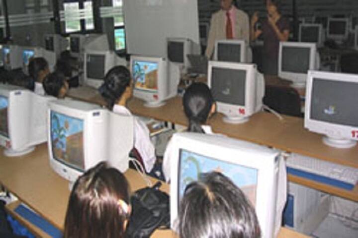 Shri Swami Naga Ji Balika Degree College campus in Hamirpur, Uttar Pradesh, India — photo 3