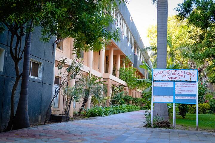 SGM English Medium College of Commerce and Management campus in Anand, Gujarat, India — photo 5