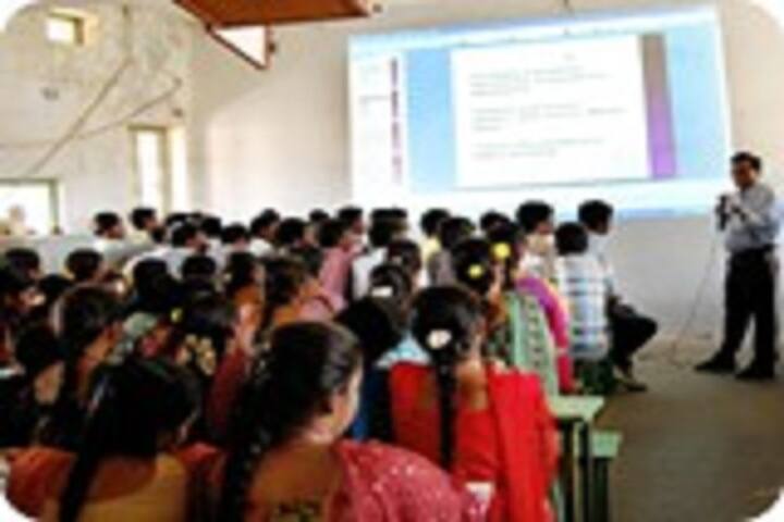 Sri Rachapudy Nagabhushanam Degree and PG College campus in Badvel, Andhra Pradesh, India — photo 3