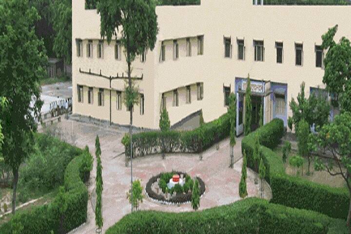 Kamla Nehru Post Graduate College campus in Raebareli, Uttar Pradesh, India — photo 1