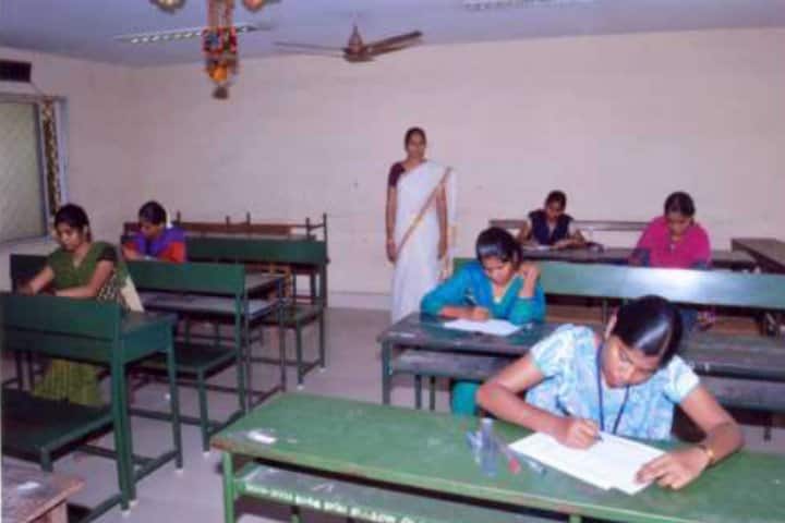 Sri Meenakshi Government Arts College for Women campus in Madurai, Tamil Nadu, India — photo 4