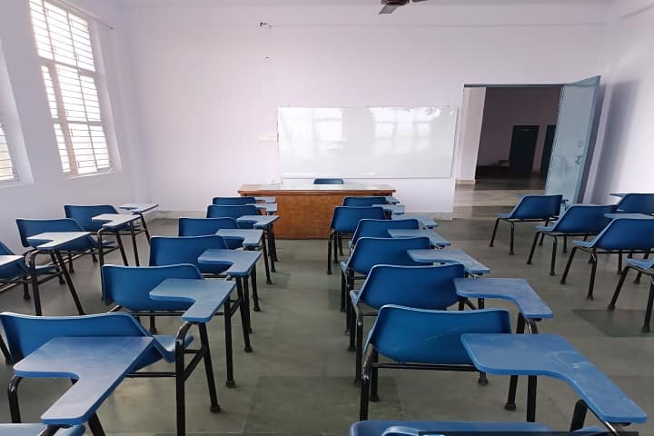 Smt Mohan Kaur College of Law campus in Baghpat, Uttar Pradesh, India — photo 4