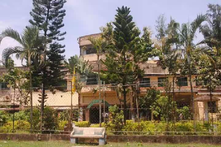 Dhruba Chand Halder College campus in Dakshin Barasat, West Bengal, India — photo 2