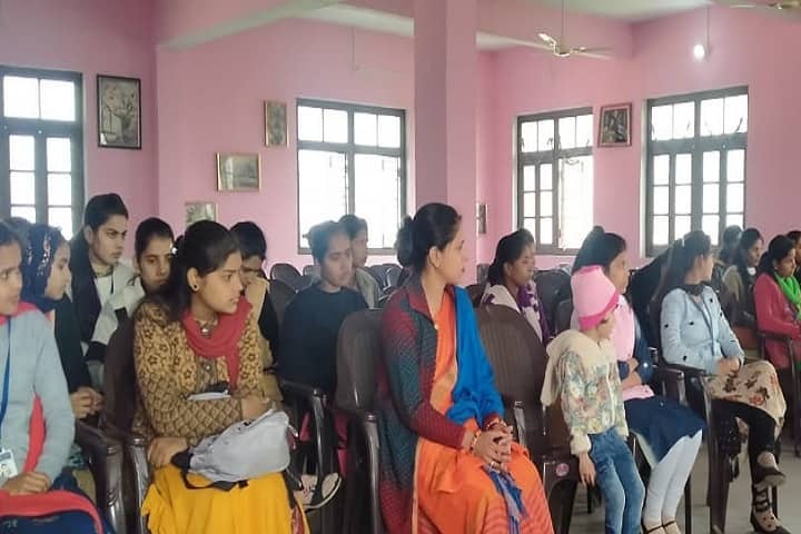 Lilawati Devi Mahavidyalaya campus in Deoria, Uttar Pradesh, India — photo 5