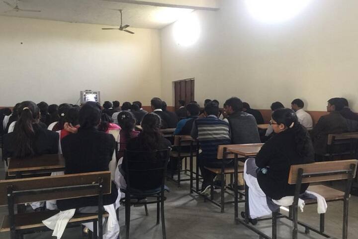 Ram Ratan Singh Memorial Degree College campus in Rampur, Uttar Pradesh, India — photo 3