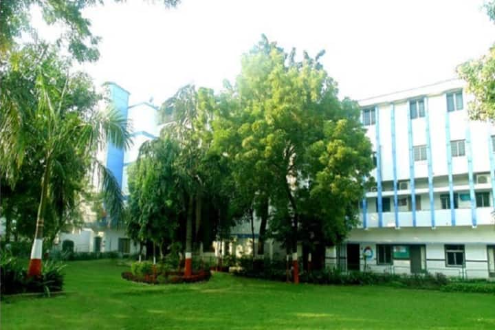 RB Institute of Management Studies campus in Ahmedabad, Gujarat, India — photo 1