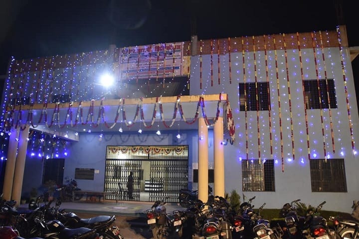 Harprasad Ram Pyari Degree College campus in Pilibhit, Uttar Pradesh, India — photo 1