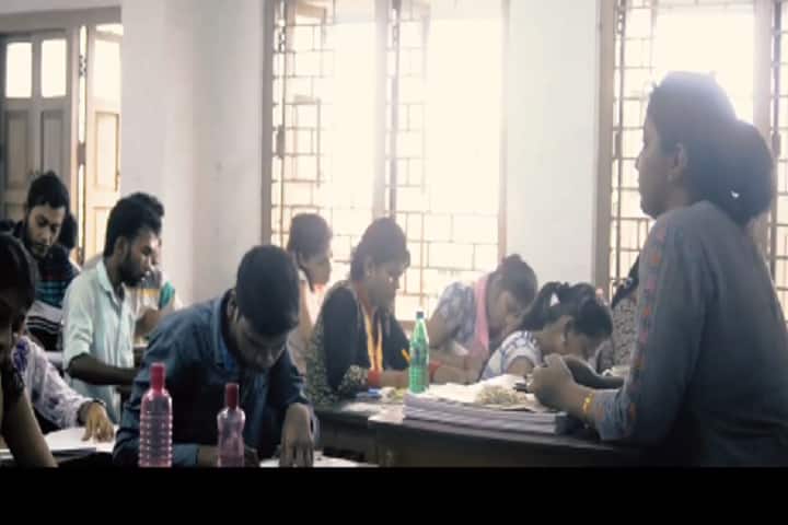 Naba Ballygunge Mahavidyalaya campus in Kolkata, West Bengal, India — photo 2