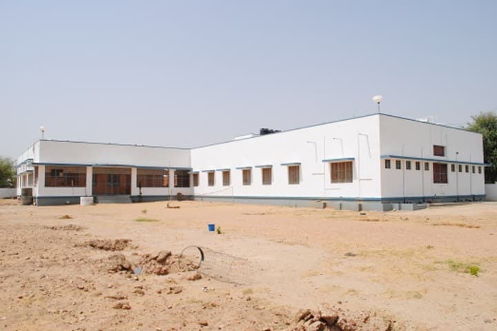 Smt Mohari Devi Taparia Sanskrit Mahavidhyalaya campus in Jaswanthgarh, Rajasthan, India — photo 3