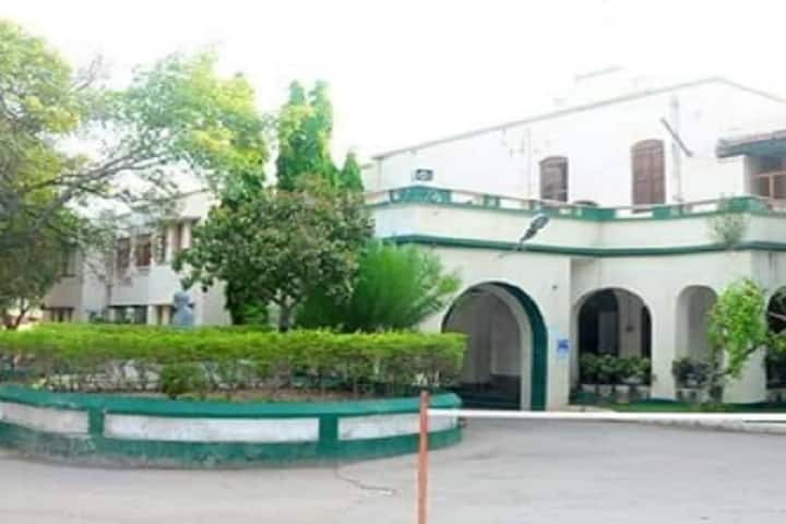 KVR Government College for Women campus in Kurnool, Andhra Pradesh, India — photo 1