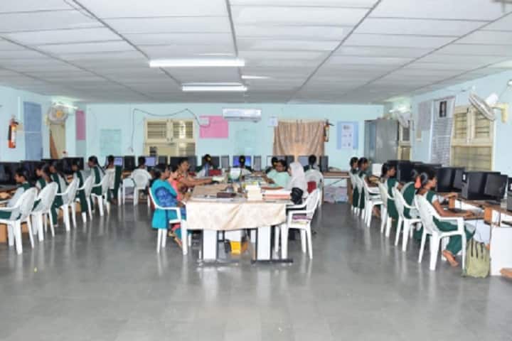 KVR Government College for Women campus in Kurnool, Andhra Pradesh, India — photo 2