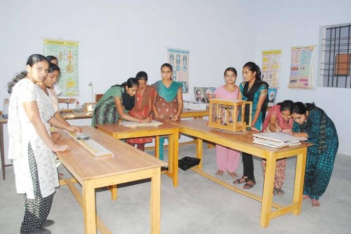 Srajan Mahavidhyalaya campus in Chhatarpur, Madhya Pradesh, India — photo 4