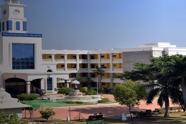 GM University campus in Davanagere, Karnataka, India — photo 1