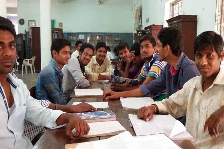 Sir CR Reddy College campus in Eluru, Andhra Pradesh, India — photo 3