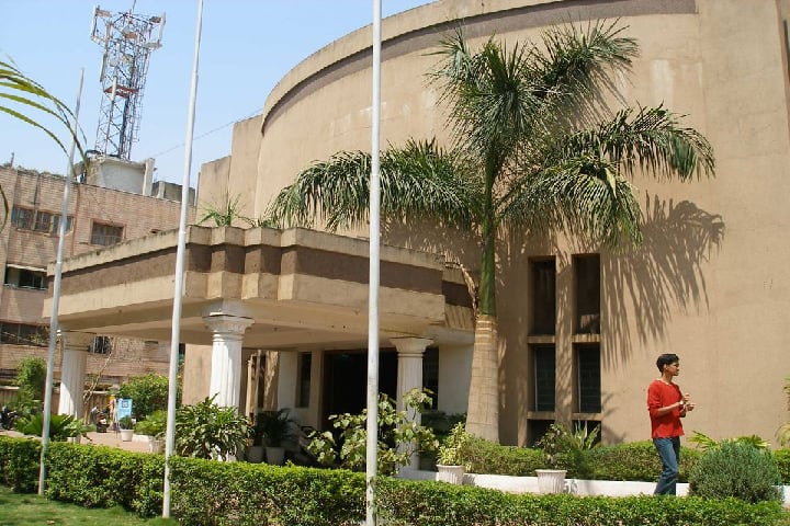 Pragati College campus in Raipur, Chhattisgarh, India — photo 1