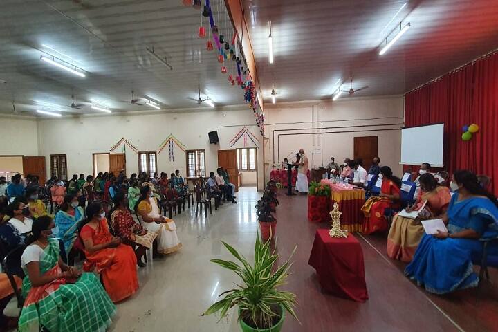 Government Arts And Science College campus in Vadakarapathy, Kerala, India — photo 6