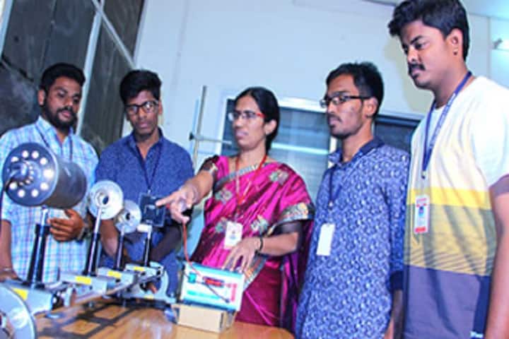 G Pulla Reddy Degree and PG College campus in Hyderabad, Telangana, India — photo 2