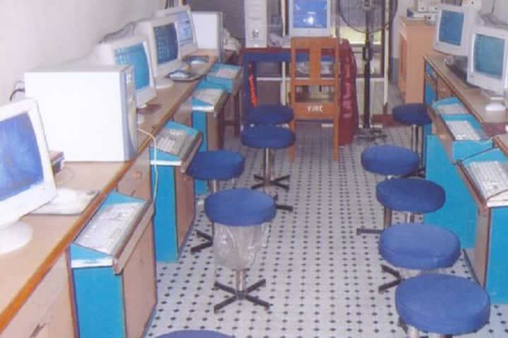 Vijaygarh Jyotish Ray College campus in Kolkata, West Bengal, India — photo 5
