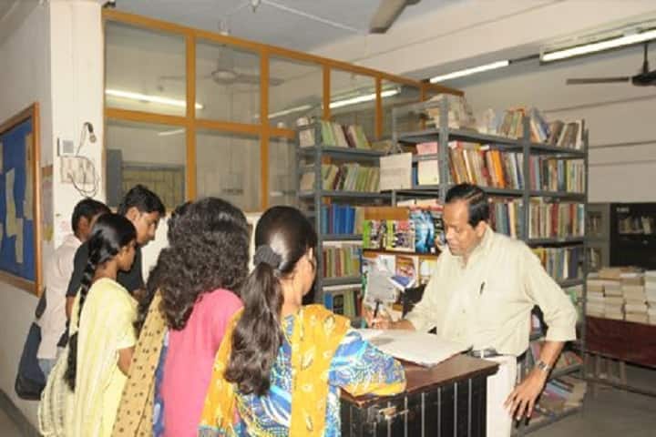 Vijaygarh Jyotish Ray College campus in Kolkata, West Bengal, India — photo 6