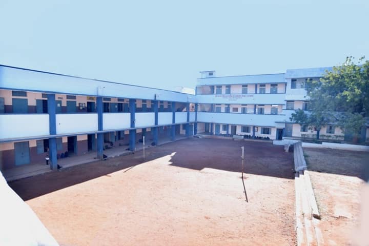 Shah KS Arts and VM Parekh Commerce College campus in Kapadvanj, Gujarat, India — photo 1
