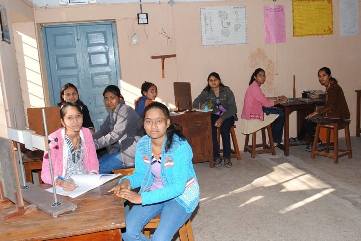 Shah KS Arts and VM Parekh Commerce College campus in Kapadvanj, Gujarat, India — photo 6