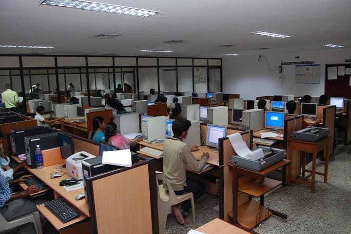 Dr GR Damodaran College of Science campus in Coimbatore, Tamil Nadu, India — photo 5