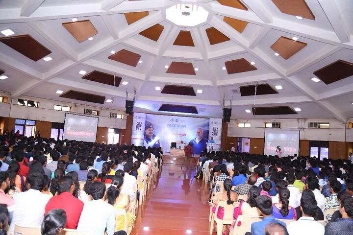 Dr GR Damodaran College of Science campus in Coimbatore, Tamil Nadu, India — photo 6