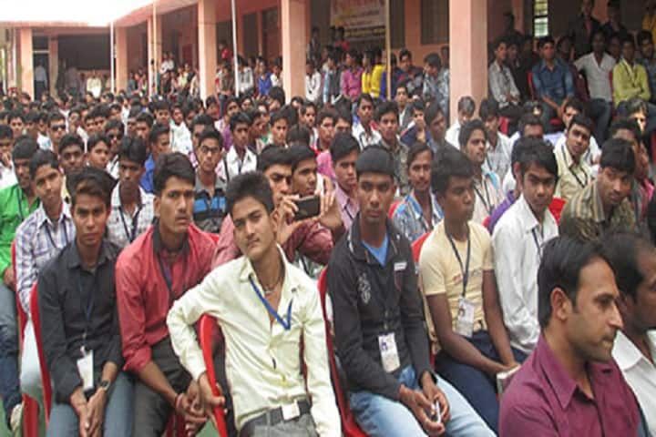 Government Lal Bahadur Shastri PG College campus in Sironj, Madhya Pradesh, India — photo 5