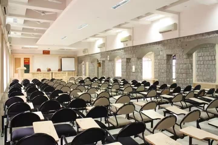 SNMV College of Arts and Science campus in Malumichampatty, Tamil Nadu, India — photo 3