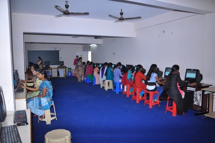Prathibha Degree College for Women campus in Hyderabad, Telangana, India — photo 2