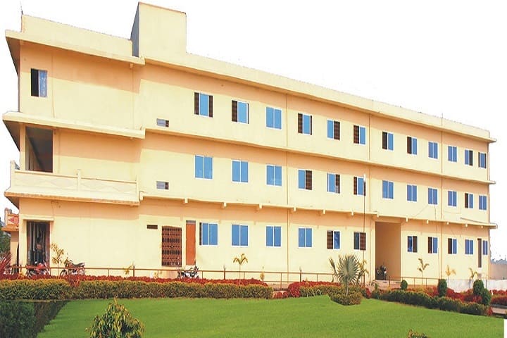 KPM College campus in Sultanpur, Madhya Pradesh, India — photo 1