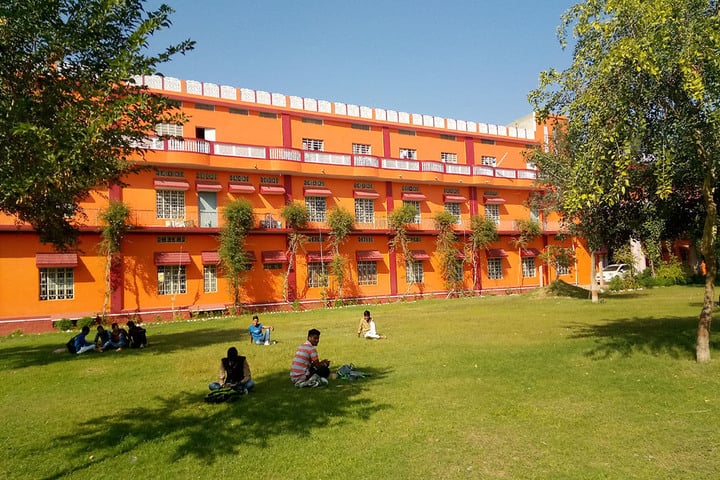 Jasveer Memorial PG College campus in Bidasar, Rajasthan, India — photo 2