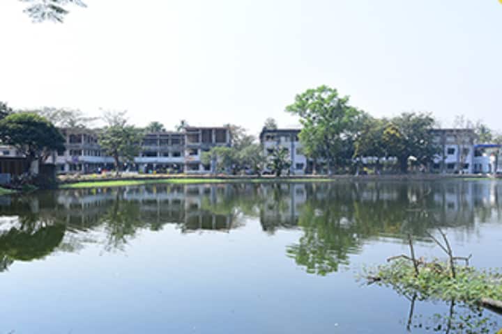 Sonarpur Mahavidyalaya campus in Rajpur Sonarpur, West Bengal, India — photo 1
