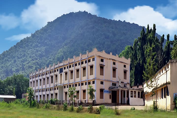 Dhenkanal Autonomous College campus in Dhenkanal, Odisha, India — photo 2