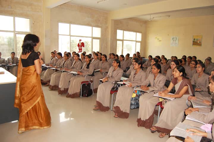 Padmawati Bal Vidhyapeeth campus in Meerut, Uttar Pradesh, India — photo 3
