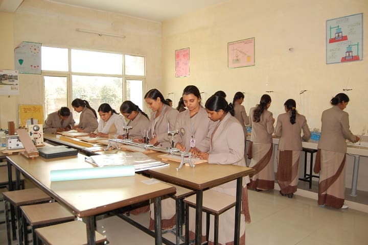 Padmawati Bal Vidhyapeeth campus in Meerut, Uttar Pradesh, India — photo 6