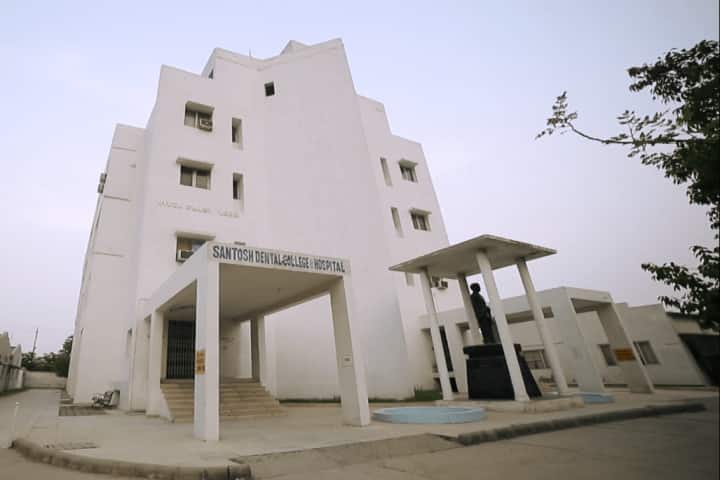 Santosh Deemed to be University, Ghaziabad campus in Ghaziabad, Uttar Pradesh, India
