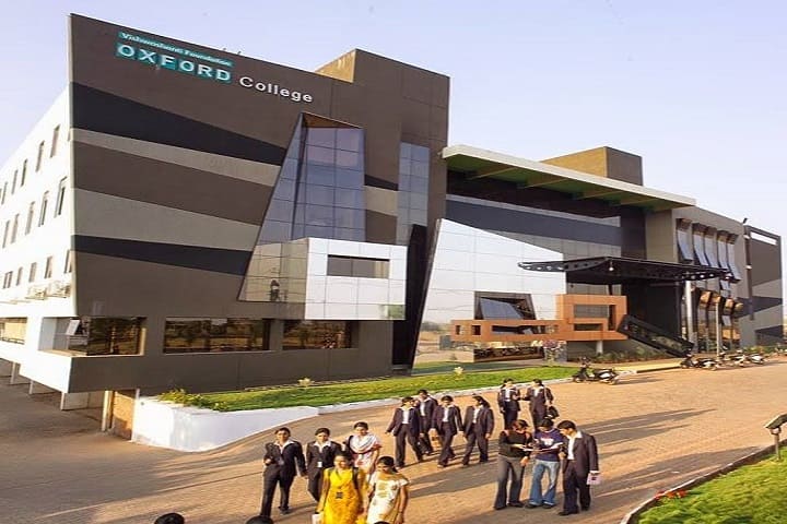Oxford College campus in Hubali-Dharwad, Karnataka, India — photo 1