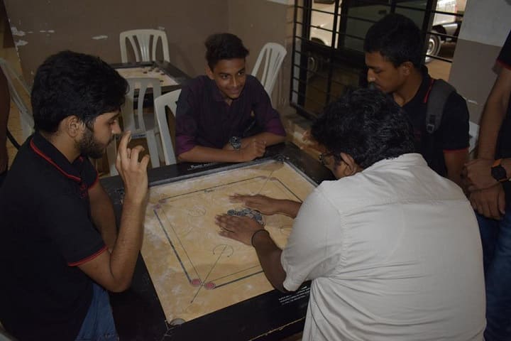 Oxford College campus in Hubali-Dharwad, Karnataka, India — photo 6