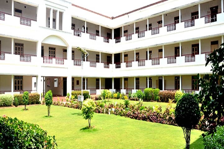 Bhimavaram Institute of Engineering and Technology campus in West Godavari, Andhra Pradesh, India — photo 1