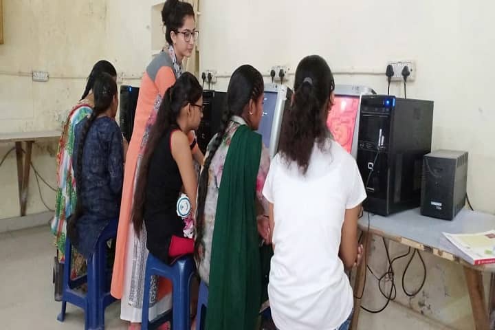 Sant Mohan Singh Khalsa Labana Girls College campus in Ambala, Haryana, India — photo 3