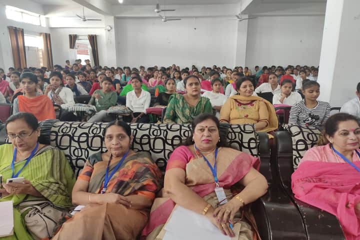 Sant Mohan Singh Khalsa Labana Girls College campus in Ambala, Haryana, India — photo 5