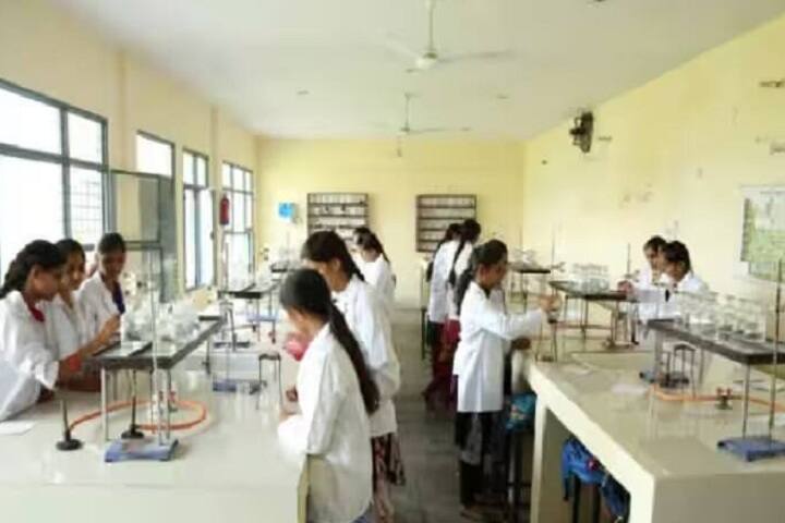 Jeevan Chanan PG Mahila Mahavidyalaya campus in Karnal, Haryana, India — photo 5