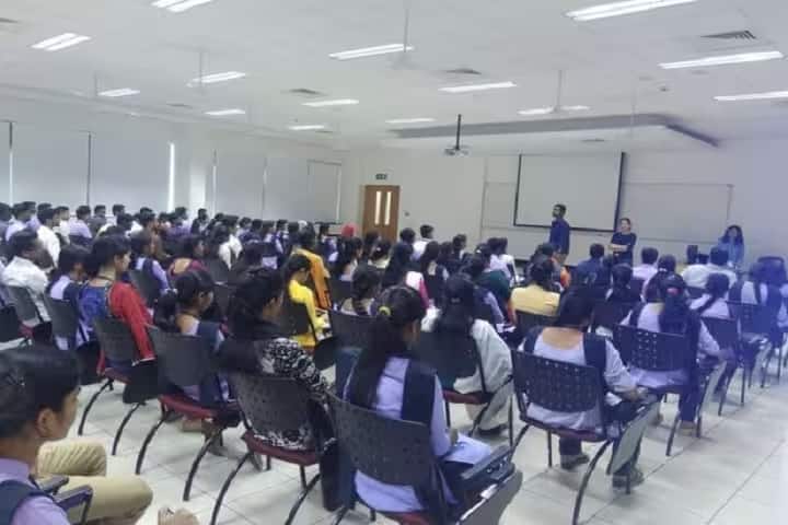Dr CV Raman College of Administration and Network Sciences campus in Channagiri, Karnataka, India — photo 2